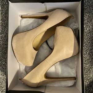 Nude Heels Size 8.5